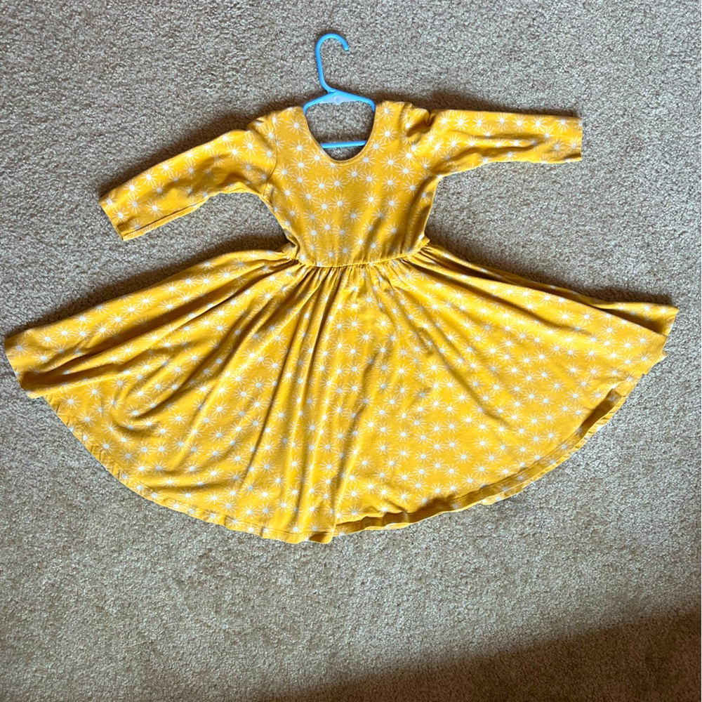 Alice + Ames short sleeve ballerina dress size 7